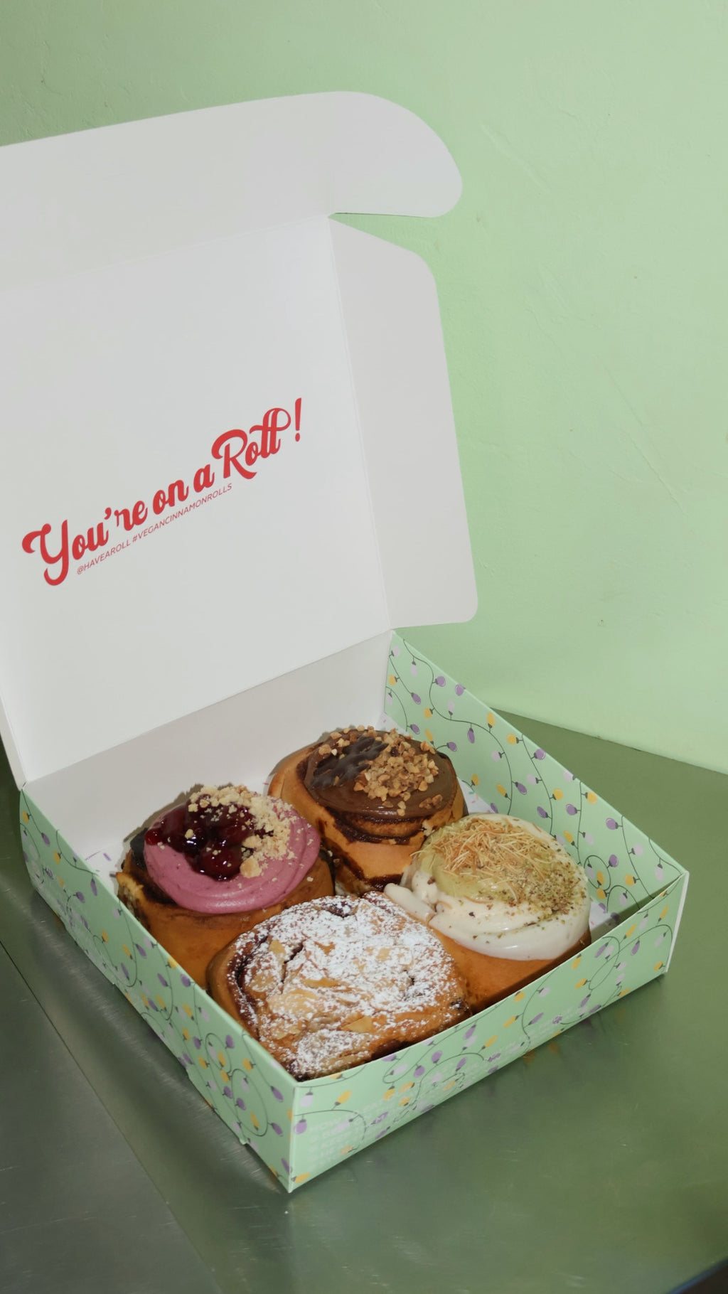 Christmas Box 24/12 2025